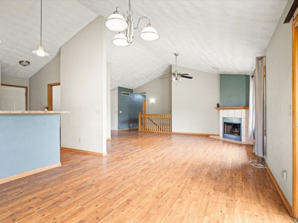 13728 Yale Bridge, DURAND, Illinois 61024, 3 Bedrooms Bedrooms, ,2 BathroomsBathrooms,House,For Sale,Yale Bridge,202603381