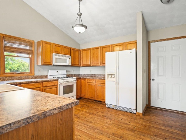 13728 Yale Bridge, DURAND, Illinois 61024, 3 Bedrooms Bedrooms, ,2 BathroomsBathrooms,House,For Sale,Yale Bridge,202603381