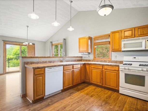 13728 Yale Bridge, DURAND, Illinois 61024, 3 Bedrooms Bedrooms, ,2 BathroomsBathrooms,House,For Sale,Yale Bridge,202603381