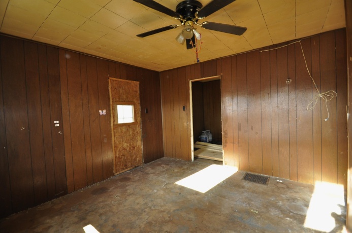 211 Sterling St, Streator, Illinois 61364, 1 Bedroom Bedrooms, ,1 BathroomBathrooms,House,For Sale,Sterling St,202603384