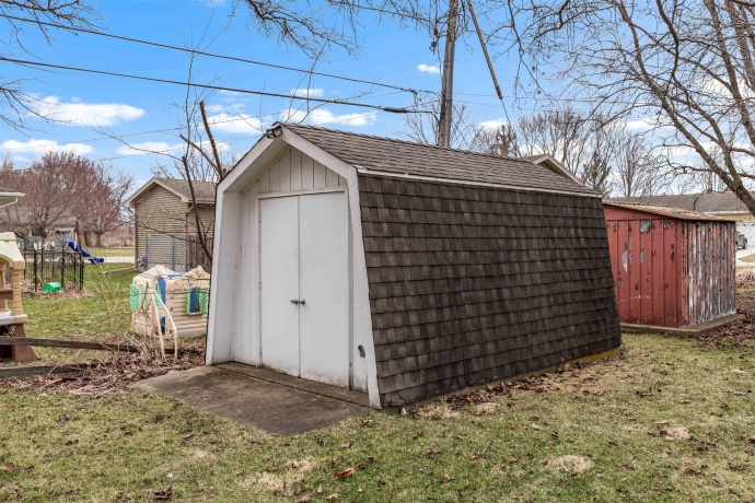 425 Artell, MARENGO, Illinois 60152, 2 Bedrooms Bedrooms, ,2 BathroomsBathrooms,House,For Sale,Artell,202601589