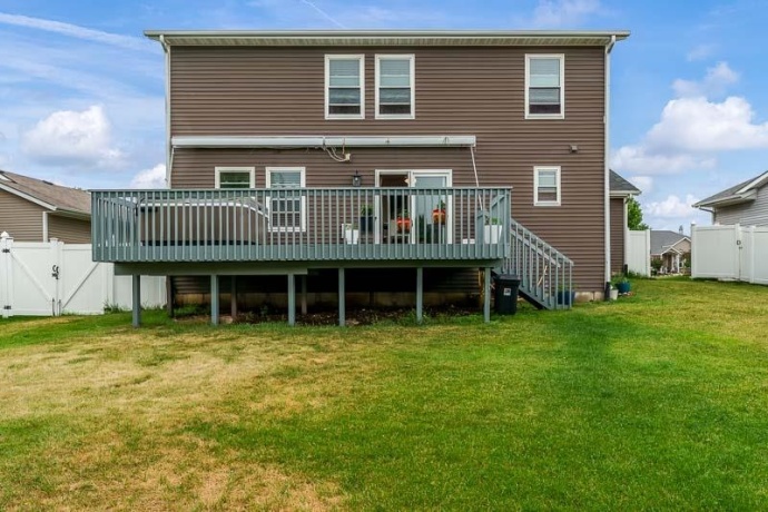 2957 Vaughndale, MACHESNEY PARK, Illinois 61115, 4 Bedrooms Bedrooms, ,2 BathroomsBathrooms,House,For Sale,Vaughndale,202603398