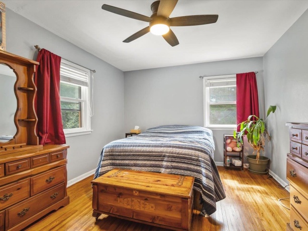 1327 26th, ROCKFORD, Illinois 61108, 2 Bedrooms Bedrooms, ,1 BathroomBathrooms,House,For Sale,26th,202603400