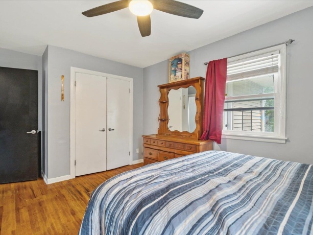 1327 26th, ROCKFORD, Illinois 61108, 2 Bedrooms Bedrooms, ,1 BathroomBathrooms,House,For Sale,26th,202603400