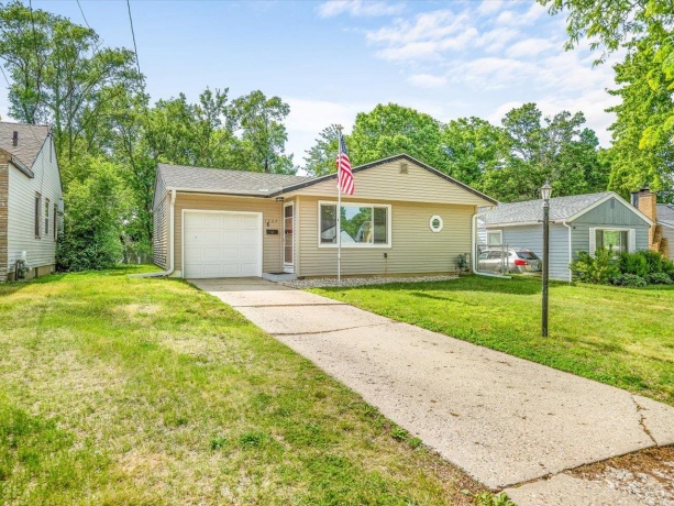 1327 26th, ROCKFORD, Illinois 61108, 2 Bedrooms Bedrooms, ,1 BathroomBathrooms,House,For Sale,26th,202603400
