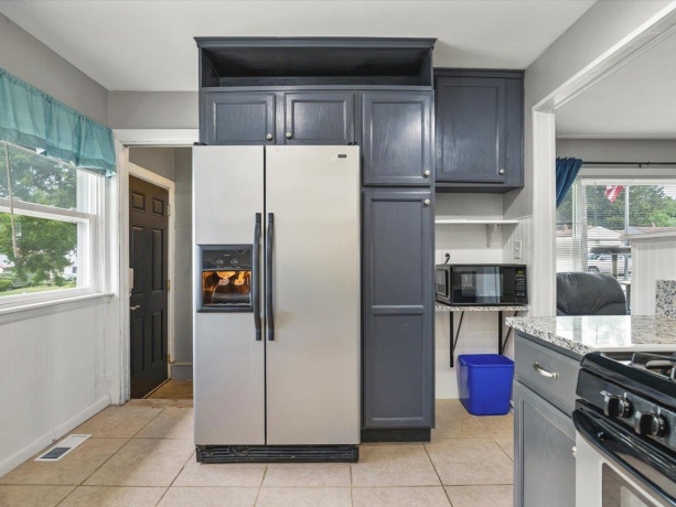 1327 26th, ROCKFORD, Illinois 61108, 2 Bedrooms Bedrooms, ,1 BathroomBathrooms,House,For Sale,26th,202603400