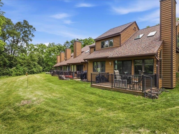 30 Creekwood, GALENA, Illinois 61036, 2 Bedrooms Bedrooms, ,2 BathroomsBathrooms,Condominium,For Sale,Creekwood,202603399