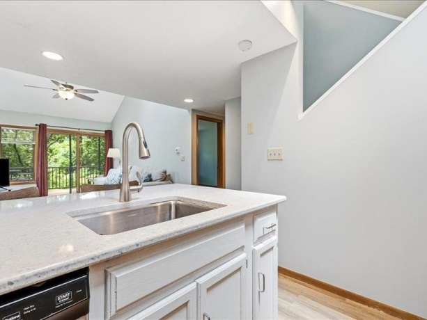 30 Creekwood, GALENA, Illinois 61036, 2 Bedrooms Bedrooms, ,2 BathroomsBathrooms,Condominium,For Sale,Creekwood,202603399