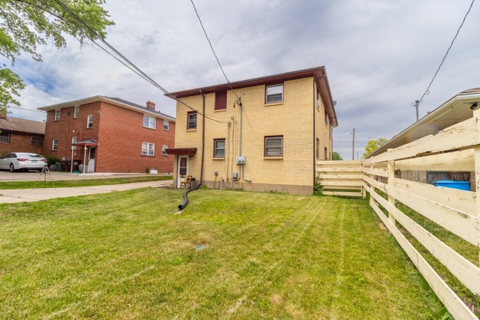 2706 School, ROCKFORD, Illinois 61101, ,2 Units,For Sale,School,202603401