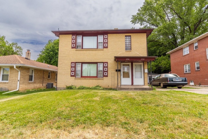 2706 School, ROCKFORD, Illinois 61101, ,2 Units,For Sale,School,202603401
