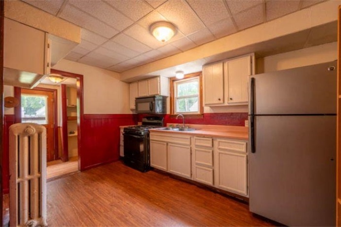 918 Jackson, DIXON, Illinois 61021, 2 Bedrooms Bedrooms, ,1 BathroomBathrooms,House,For Sale,Jackson,202603402