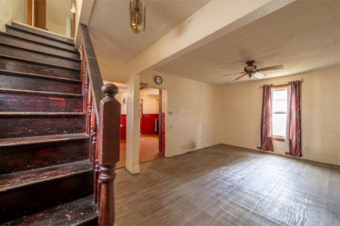918 Jackson, DIXON, Illinois 61021, 2 Bedrooms Bedrooms, ,1 BathroomBathrooms,House,For Sale,Jackson,202603402