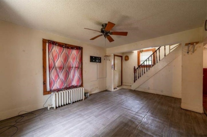 918 Jackson, DIXON, Illinois 61021, 2 Bedrooms Bedrooms, ,1 BathroomBathrooms,House,For Sale,Jackson,202603402