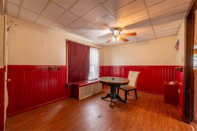 918 Jackson, DIXON, Illinois 61021, 2 Bedrooms Bedrooms, ,1 BathroomBathrooms,House,For Sale,Jackson,202603402