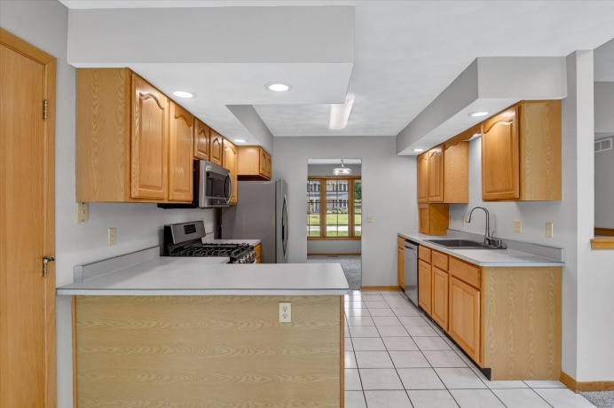 6612 Saddle Club, ROSCOE, Illinois 61073, 3 Bedrooms Bedrooms, ,2 BathroomsBathrooms,House,For Sale,Saddle Club,202603403