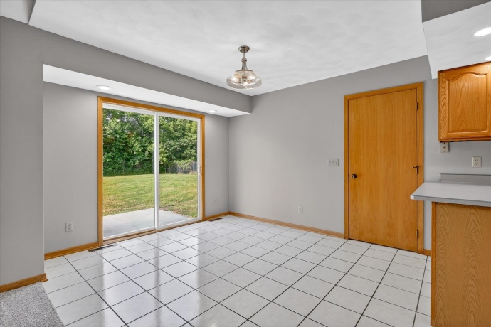 6612 Saddle Club, ROSCOE, Illinois 61073, 3 Bedrooms Bedrooms, ,2 BathroomsBathrooms,House,For Sale,Saddle Club,202603403