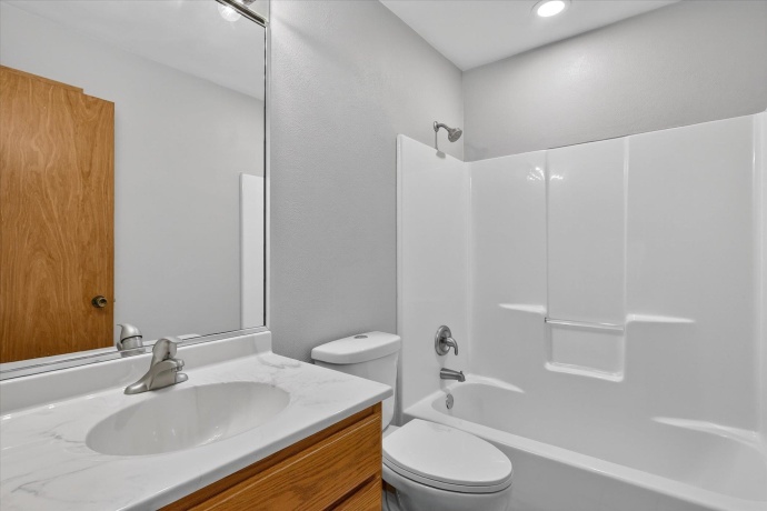 6612 Saddle Club, ROSCOE, Illinois 61073, 3 Bedrooms Bedrooms, ,2 BathroomsBathrooms,House,For Sale,Saddle Club,202603403