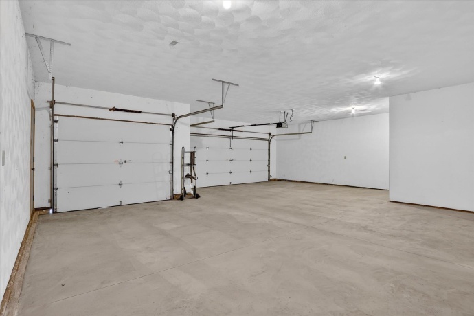 6612 Saddle Club, ROSCOE, Illinois 61073, 3 Bedrooms Bedrooms, ,2 BathroomsBathrooms,House,For Sale,Saddle Club,202603403