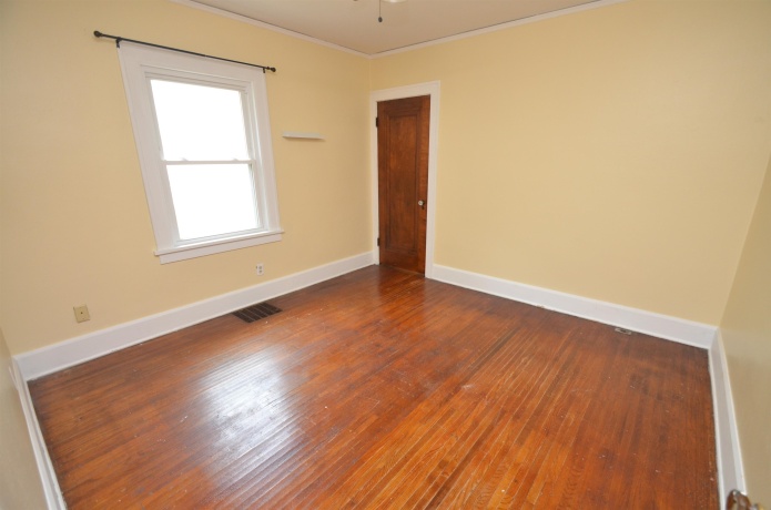 923 17th, ROCKFORD, Illinois 61104, 4 Bedrooms Bedrooms, ,1 BathroomBathrooms,House,For Sale,17th,202603213