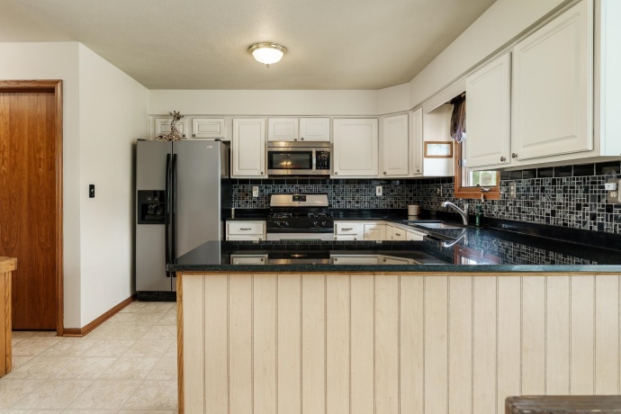 1082 Westridge, ROCKFORD, Illinois 61102, 4 Bedrooms Bedrooms, ,2 BathroomsBathrooms,House,For Sale,Westridge,202603411