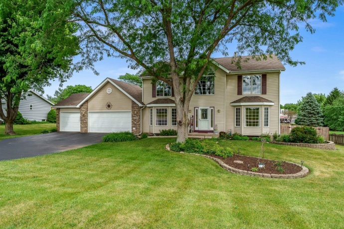 1082 Westridge, ROCKFORD, Illinois 61102, 4 Bedrooms Bedrooms, ,2 BathroomsBathrooms,House,For Sale,Westridge,202603411