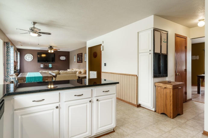 1082 Westridge, ROCKFORD, Illinois 61102, 4 Bedrooms Bedrooms, ,2 BathroomsBathrooms,House,For Sale,Westridge,202603411