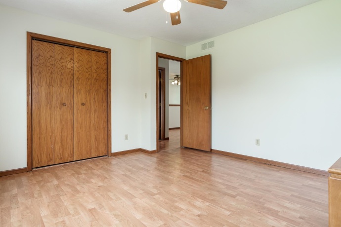 1082 Westridge, ROCKFORD, Illinois 61102, 4 Bedrooms Bedrooms, ,2 BathroomsBathrooms,House,For Sale,Westridge,202603411