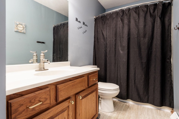 1082 Westridge, ROCKFORD, Illinois 61102, 4 Bedrooms Bedrooms, ,2 BathroomsBathrooms,House,For Sale,Westridge,202603411