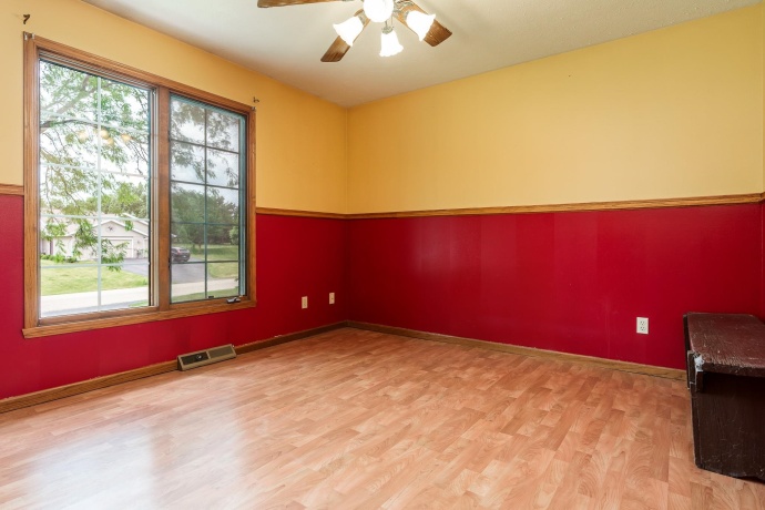 1082 Westridge, ROCKFORD, Illinois 61102, 4 Bedrooms Bedrooms, ,2 BathroomsBathrooms,House,For Sale,Westridge,202603411