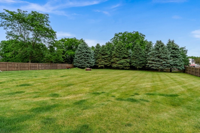 1082 Westridge, ROCKFORD, Illinois 61102, 4 Bedrooms Bedrooms, ,2 BathroomsBathrooms,House,For Sale,Westridge,202603411