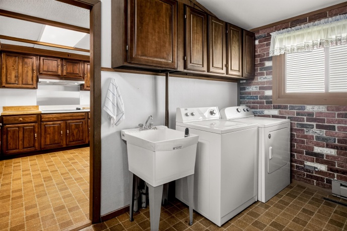 132 VALHALLA, POPLAR GROVE, Illinois 61065, 3 Bedrooms Bedrooms, ,2 BathroomsBathrooms,House,For Sale,VALHALLA,202603418
