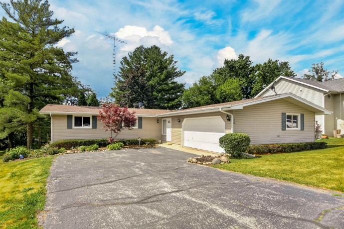 132 VALHALLA, POPLAR GROVE, Illinois 61065, 3 Bedrooms Bedrooms, ,2 BathroomsBathrooms,House,For Sale,VALHALLA,202603418
