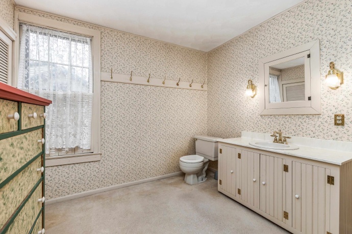 209 Park, GALENA, Illinois 61036, 3 Bedrooms Bedrooms, ,1 BathroomBathrooms,House,For Sale,Park,202406883