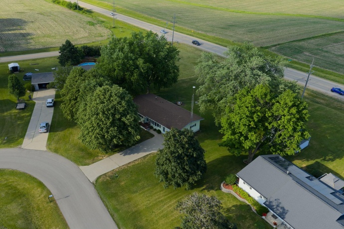 3447 Hilldale, FREEPORT, Illinois 61032, 3 Bedrooms Bedrooms, ,2 BathroomsBathrooms,House,For Sale,Hilldale,202603421