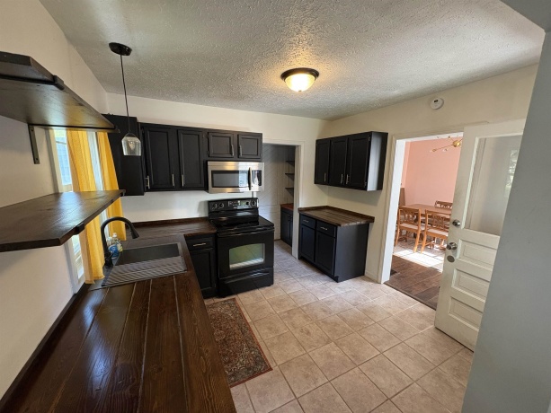 2226 Latham, ROCKFORD, Illinois 61103, 3 Bedrooms Bedrooms, ,2 BathroomsBathrooms,House,For Sale,Latham,202603422