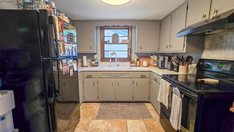 2203 Wilmette, ROCKFORD, Illinois 61108, 3 Bedrooms Bedrooms, ,1 BathroomBathrooms,House,For Sale,Wilmette,202603426