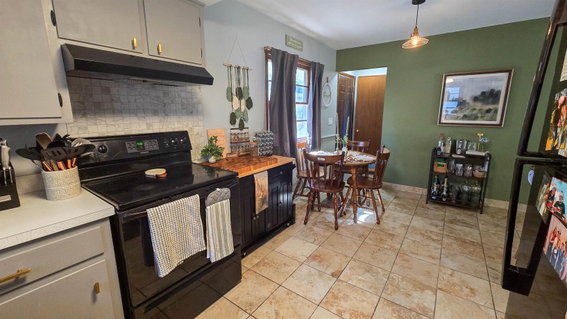 2203 Wilmette, ROCKFORD, Illinois 61108, 3 Bedrooms Bedrooms, ,1 BathroomBathrooms,House,For Sale,Wilmette,202603426