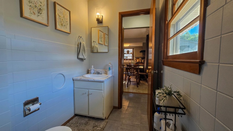 2203 Wilmette, ROCKFORD, Illinois 61108, 3 Bedrooms Bedrooms, ,1 BathroomBathrooms,House,For Sale,Wilmette,202603426
