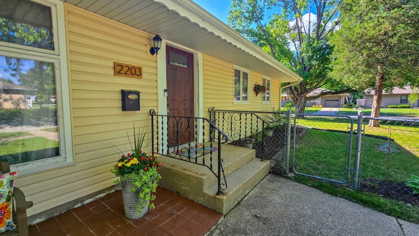 2203 Wilmette, ROCKFORD, Illinois 61108, 3 Bedrooms Bedrooms, ,1 BathroomBathrooms,House,For Sale,Wilmette,202603426