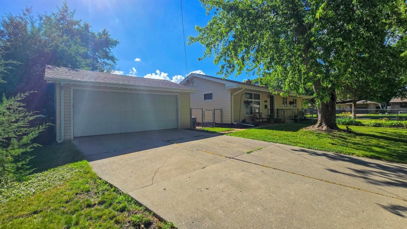 2203 Wilmette, ROCKFORD, Illinois 61108, 3 Bedrooms Bedrooms, ,1 BathroomBathrooms,House,For Sale,Wilmette,202603426