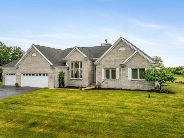12470 ARROWWOOD, BELVIDERE, Illinois 61008, 3 Bedrooms Bedrooms, ,2 BathroomsBathrooms,House,For Sale,ARROWWOOD,202603430