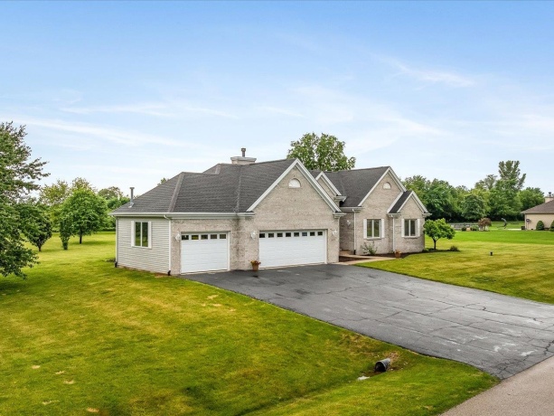 12470 ARROWWOOD, BELVIDERE, Illinois 61008, 3 Bedrooms Bedrooms, ,2 BathroomsBathrooms,House,For Sale,ARROWWOOD,202603430