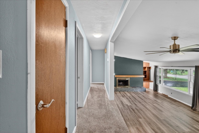 628 High, DEKALB, Illinois 60115, 3 Bedrooms Bedrooms, ,3 BathroomsBathrooms,House,For Sale,High,202603431