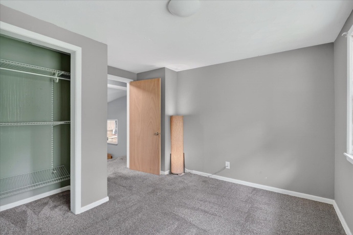 628 High, DEKALB, Illinois 60115, 3 Bedrooms Bedrooms, ,3 BathroomsBathrooms,House,For Sale,High,202603431