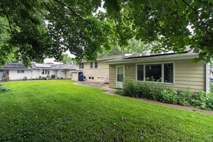 628 High, DEKALB, Illinois 60115, 3 Bedrooms Bedrooms, ,3 BathroomsBathrooms,House,For Sale,High,202603431
