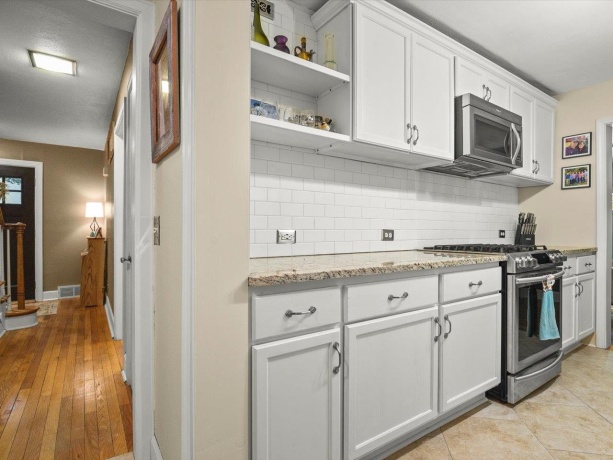 212 Pecatonica, WINNEBAGO, Illinois 61088, 3 Bedrooms Bedrooms, ,1 BathroomBathrooms,House,For Sale,Pecatonica,202603432