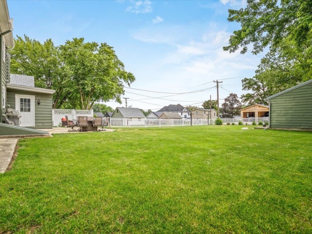 212 Pecatonica, WINNEBAGO, Illinois 61088, 3 Bedrooms Bedrooms, ,1 BathroomBathrooms,House,For Sale,Pecatonica,202603432