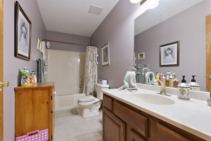 7045 CAULETTI, LOVES PARK, Illinois 61111, 4 Bedrooms Bedrooms, ,2 BathroomsBathrooms,House,For Sale,CAULETTI,202603195