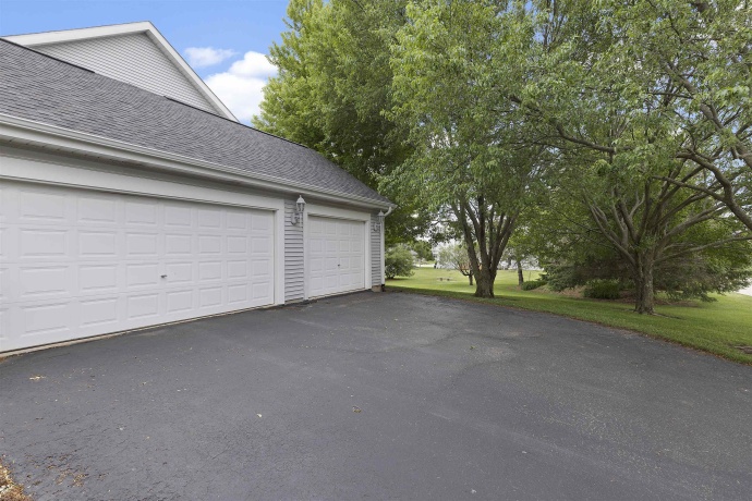 7045 CAULETTI, LOVES PARK, Illinois 61111, 4 Bedrooms Bedrooms, ,2 BathroomsBathrooms,House,For Sale,CAULETTI,202603195