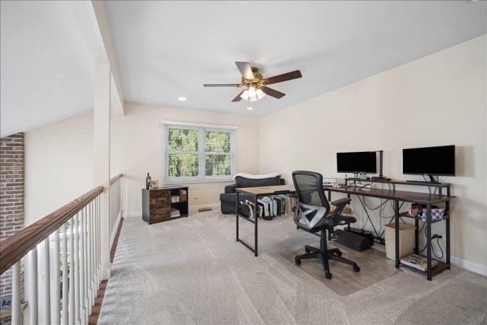 504 Carriage Hill, ISLAND LAKE, Illinois 60042, 3 Bedrooms Bedrooms, ,2 BathroomsBathrooms,House,For Sale,Carriage Hill,202603435